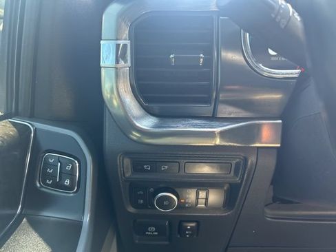 Used 2022 Ford F150 Lariat w/ Equipment Group 502A High AWD/4WD image 24