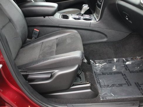 Used 2022 Jeep Grand Cherokee Laredo X image 32