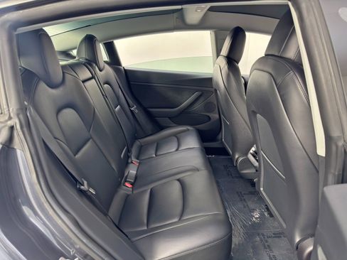 Used 2022 Tesla Model 3 Long Range image 37