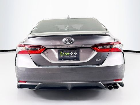 Used 2023 Toyota Camry SE image 7