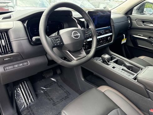 New 2026 Nissan Pathfinder Platinum w/ Cargo Package FWD image 22