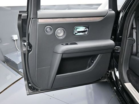 Used 2025 Rolls-Royce Ghost image 29