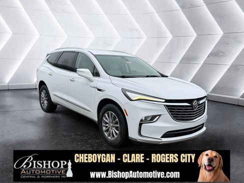 Used 2023 Buick Enclave Essence w/ LPO, Floor Liner Package image 20