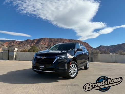 Used 2022 Chevrolet Equinox LT image 1