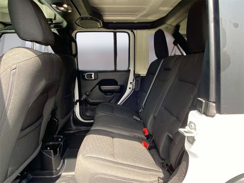 Used 2021 Jeep Wrangler Unlimited Sport image 13