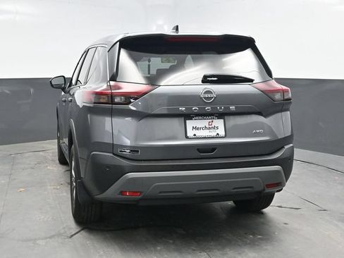 Used 2023 Nissan Rogue S AWD/4WD image 5