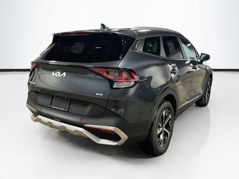 Used 2023 Kia Sportage EX AWD/4WD image 7