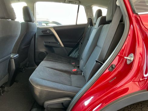 Used 2013 Toyota RAV4 XLE AWD/4WD image 33