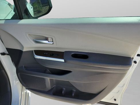 Used 2022 Toyota Sienna XLE FWD image 8