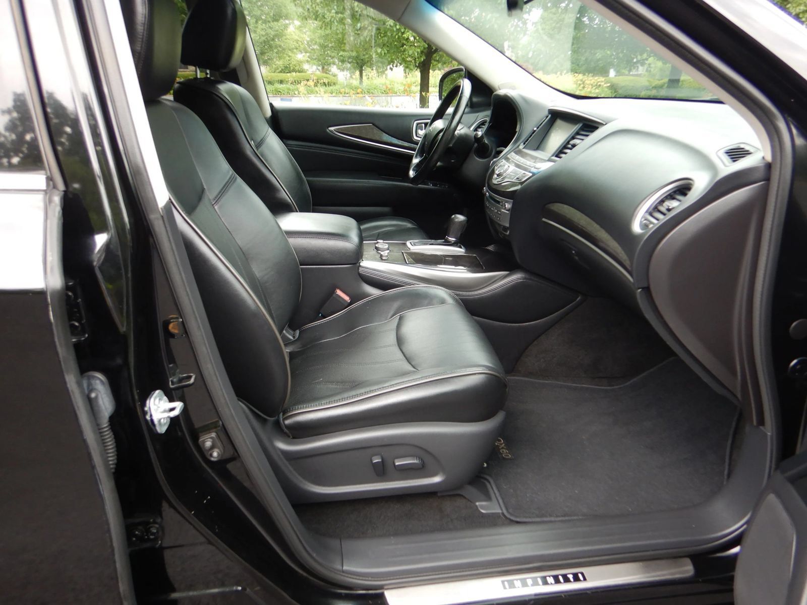 Used 2015 INFINITI QX60 Luxe w/ Premium Plus Package AWD/4WD image 20
