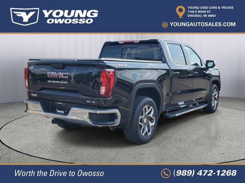 Used 2024 GMC Sierra 1500 SLE w/ Preferred Package AWD/4WD image 3
