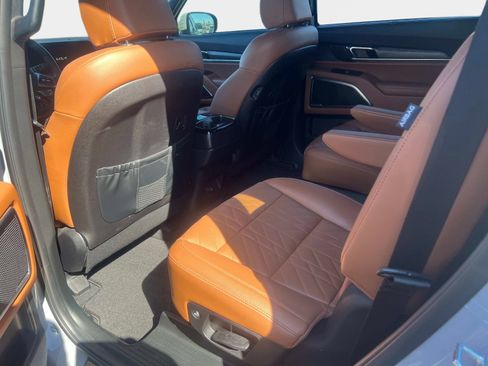 Certified 2024 Kia Telluride SX X-Line image 11