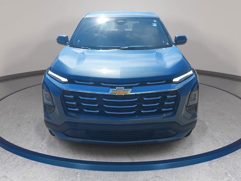 Used 2026 Chevrolet Equinox LT FWD image 2