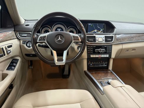 Used 2014 Mercedes-Benz E 350 4MATIC Sedan w/ Premium 1 Package image 26