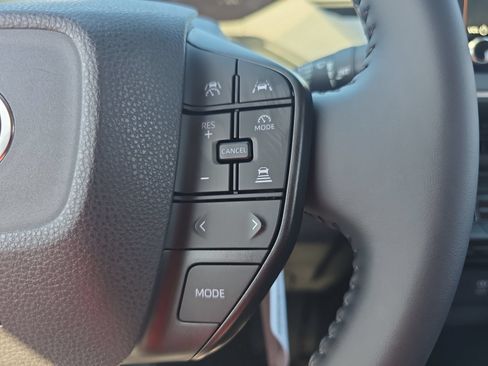 New 2026 Toyota Prius LE FWD image 17