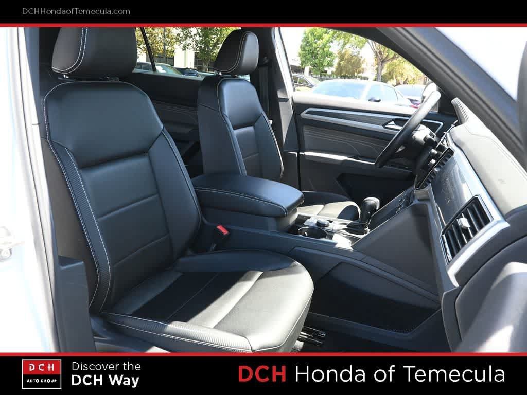 Used 2023 Volkswagen Atlas Cross Sport SEL R-Line AWD/4WD image 21