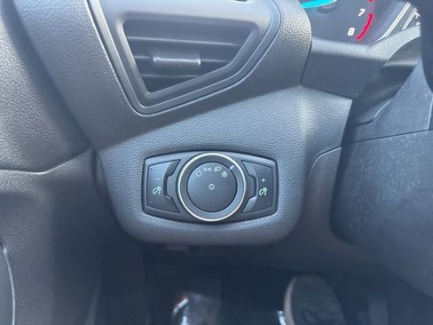 Used 2015 Ford Escape S image 25