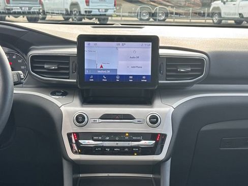 Used 2023 Ford Explorer XLT w/ Equipment Group 202A image 15