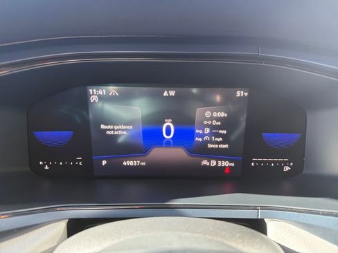 Certified 2022 Volkswagen Taos SE w/ Panoramic Sunroof Package image 18