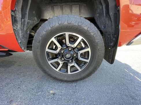 Used 2016 Toyota Tundra SR5 w/ TRD Off Road Package AWD/4WD image 30