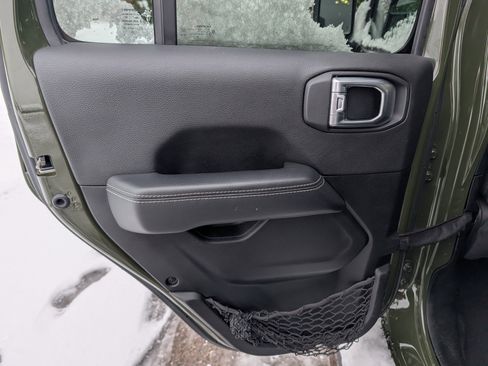 Used 2021 Jeep Wrangler Unlimited Sahara image 29