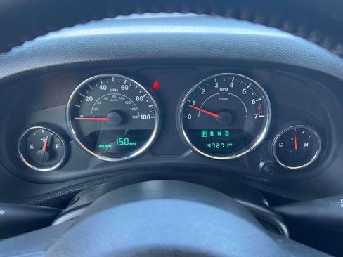 Used 2015 Jeep Wrangler Unlimited Sport w/ Quick Order Package 24S AWD/4WD image 23