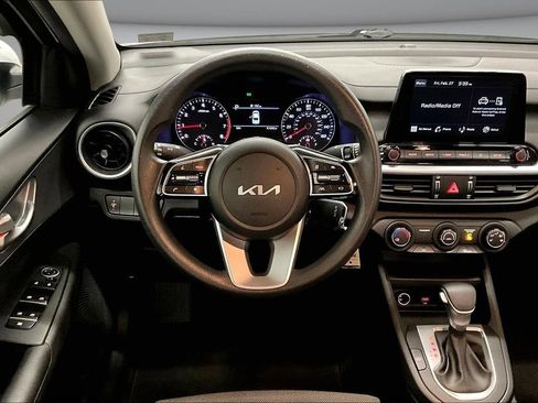 Used 2023 Kia Forte LXS image 8