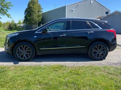 Used 2018 Cadillac XT5 Platinum w/ Driver Assist Package AWD/4WD image 2