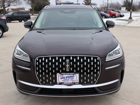 Used 2023 Lincoln Corsair Reserve w/ Equipment Group 202A image 2