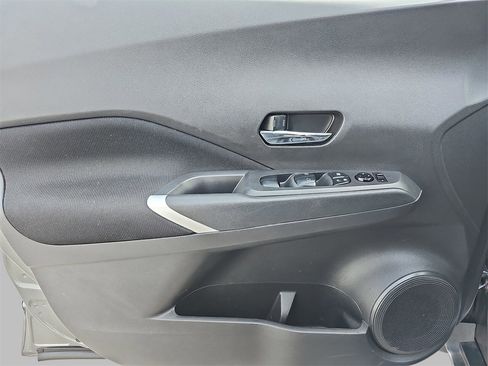 Used 2021 Nissan Kicks SV image 26