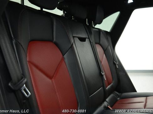 Used 2022 Porsche Macan AWD/4WD image 21