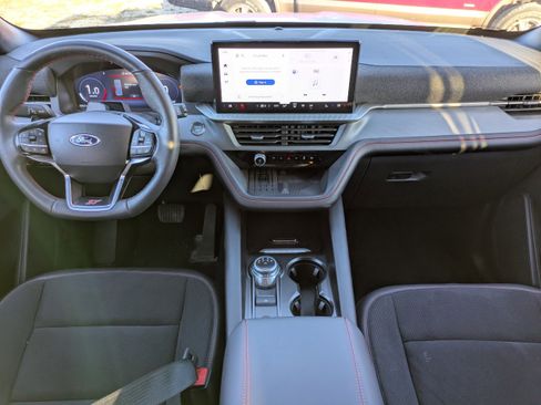 Used 2025 Ford Explorer ST AWD/4WD image 15
