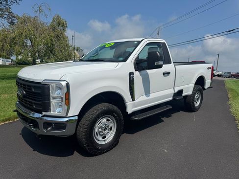 Used 2024 Ford F250 XL w/ XL Chrome Package AWD/4WD image 2