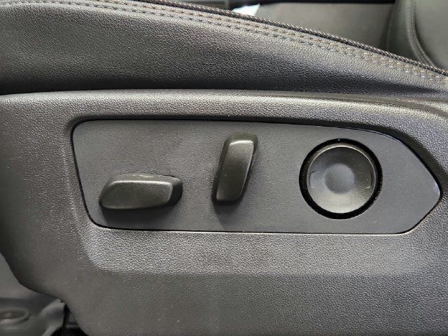 Used 2024 Chevrolet Silverado 1500 High Country w/ High Country Premium Package AWD/4WD image 36