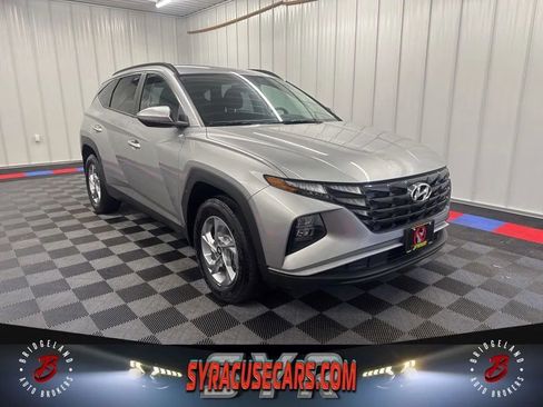 Used 2023 Hyundai Tucson SEL image 1