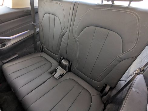 Used 2019 BMW X7 xDrive40i w/ Parking Assistance Package image 19