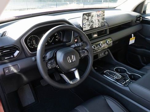 New 2025 Honda Pilot EX-L image 3