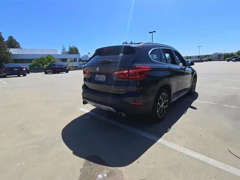 Used 2021 BMW X1 xDrive28i w/ Convenience Package AWD/4WD image 4
