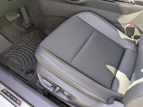 New 2026 Toyota Prius Limited FWD image 4