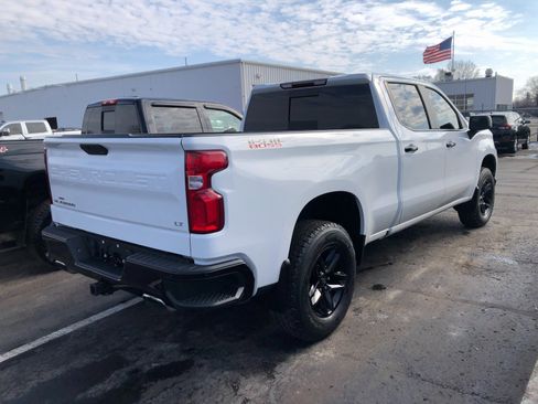 Used 2021 Chevrolet Silverado 1500 LT Trail Boss w/ Convenience Package II image 4