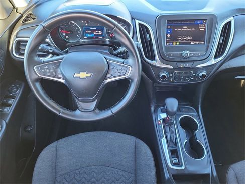 Certified 2024 Chevrolet Equinox LT image 9