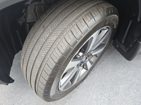 Used 2023 Honda Pilot Touring image 34