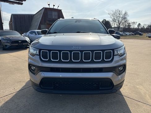 Certified 2022 Jeep Compass Latitude w/ Convenience Group image 2