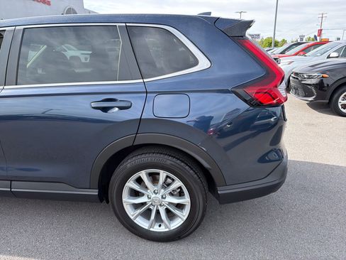 Used 2025 Honda CR-V EX image 9