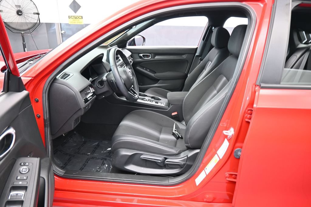 Used 2025 Honda Civic Sport image 10