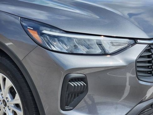 Used 2023 Ford Escape Active image 9