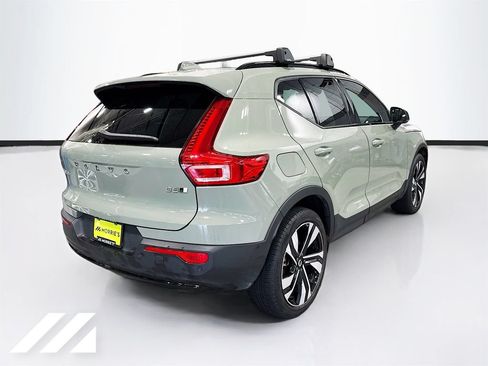 Used 2023 Volvo XC40 B5 Ultimate w/ Protection Package Premier AWD/4WD image 5