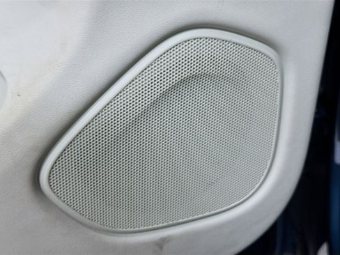 Used 2021 Volvo XC60 T5 Momentum w/ Protection Package Premier image 17