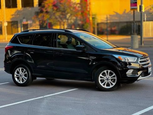 Used 2019 Ford Escape SEL FWD image 19