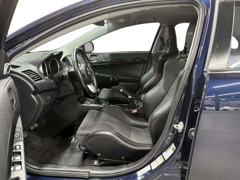 Used 2013 Mitsubishi Lancer Evolution GSR image 10